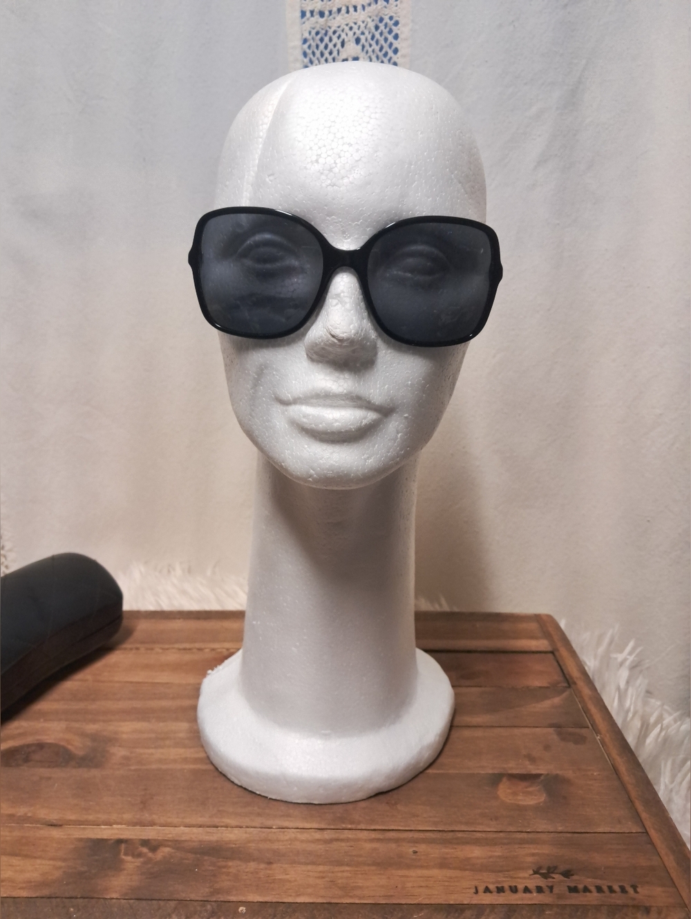 Chanel "Chain Collection" 5210-Q Sunglasses - Picture 5 of 11
